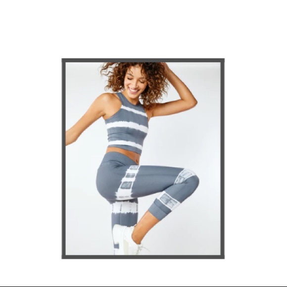 Phat Buddha Capri size M/L - Picture 2 of 6